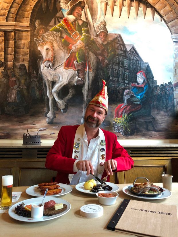 Bild FRÜH‘s Brauhaus-Check mit dem „Sitzungspräsidenten“