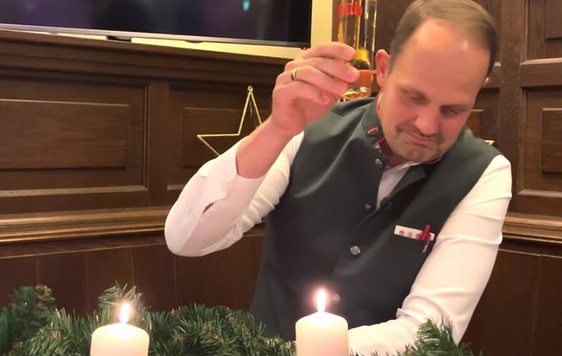 Bild Chef vum Deens ...